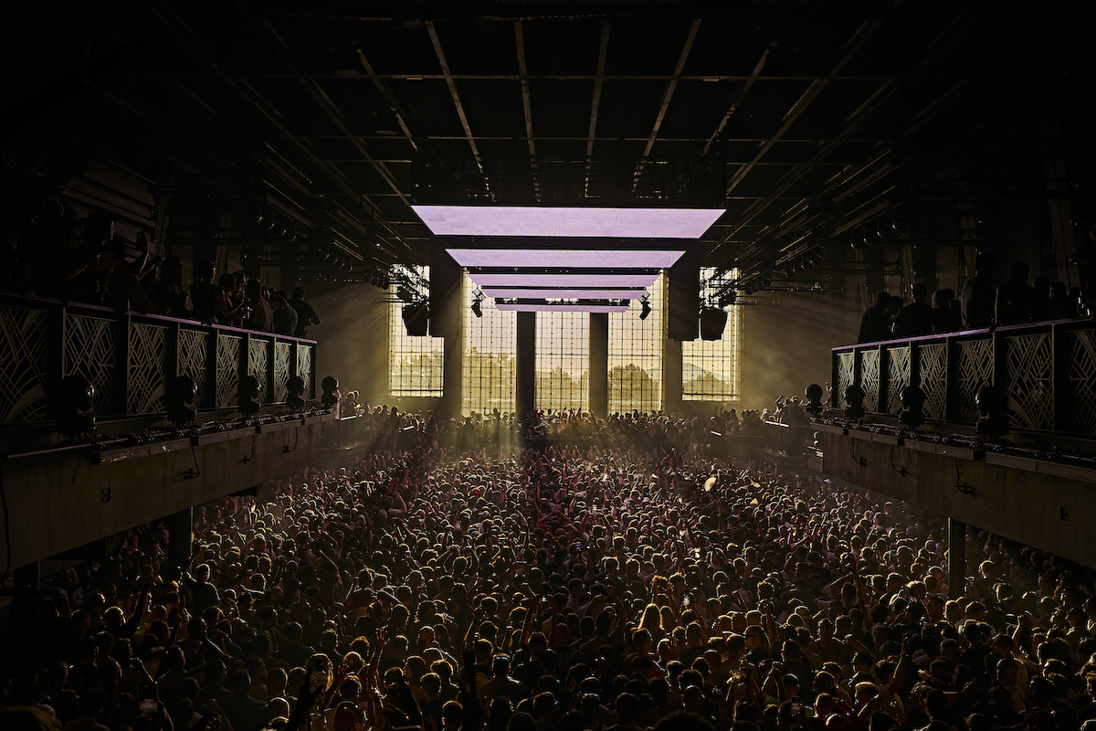 unvrs 2025 opening bis credits angelina res